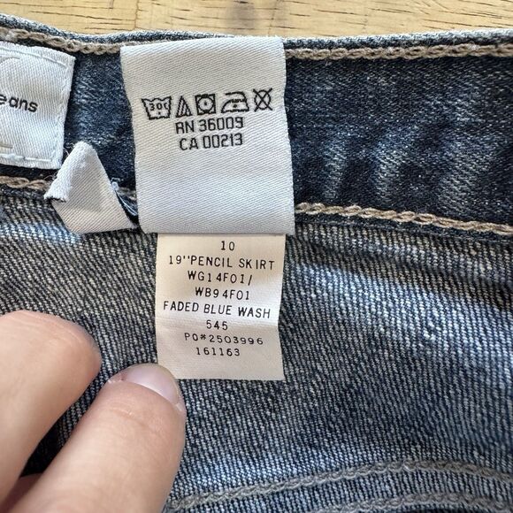 Calvin Klein Vtg. Y2k Denim Pencil Skirt Women's Size 10 Pockets Front Slit EUC - Picture 13 of 13